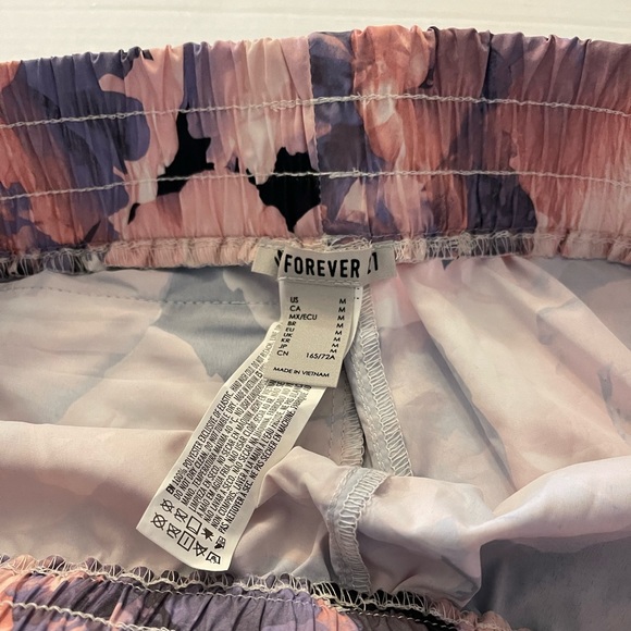 NWT Cute Floral Athletic Shorts - Picture 12 of 12